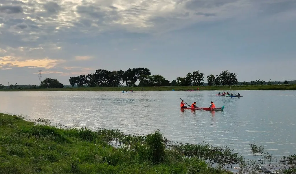 Pesona Waduk Sonorejo Padangan