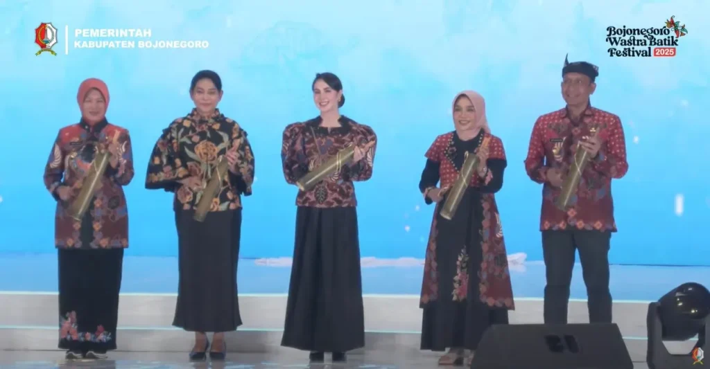 Bojonegoro Wastra Batik Festival